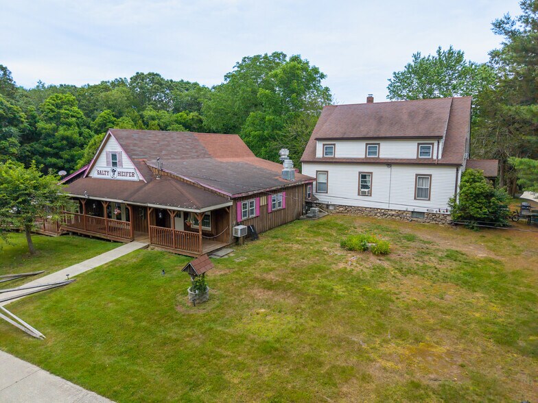 More Photos Of 678 Colonel Ledyard Hwy, Ledyard Storefront Retail Residential For Sale