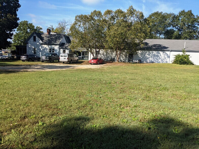 More Photos Of 1105 N Main St, Conyers Healthcare For Sale