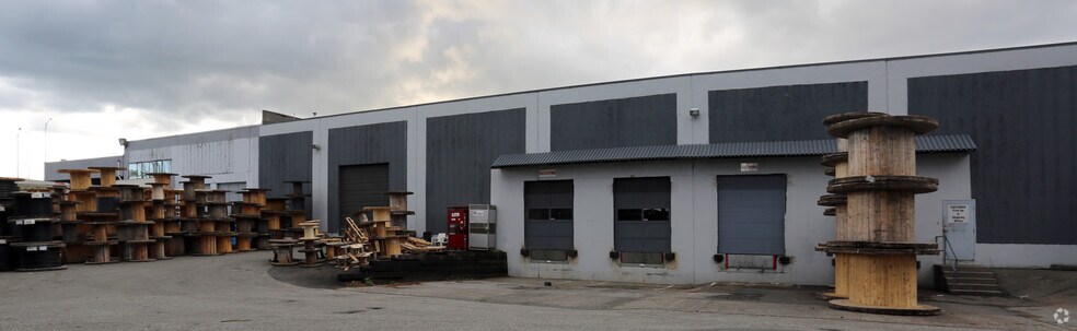 More Photos Of 70 Glacier St, Coquitlam Warehouse For Lease