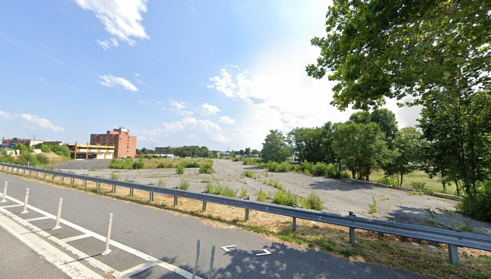 More Photos Of 401 Dual Hwy, Hagerstown Land For Sale