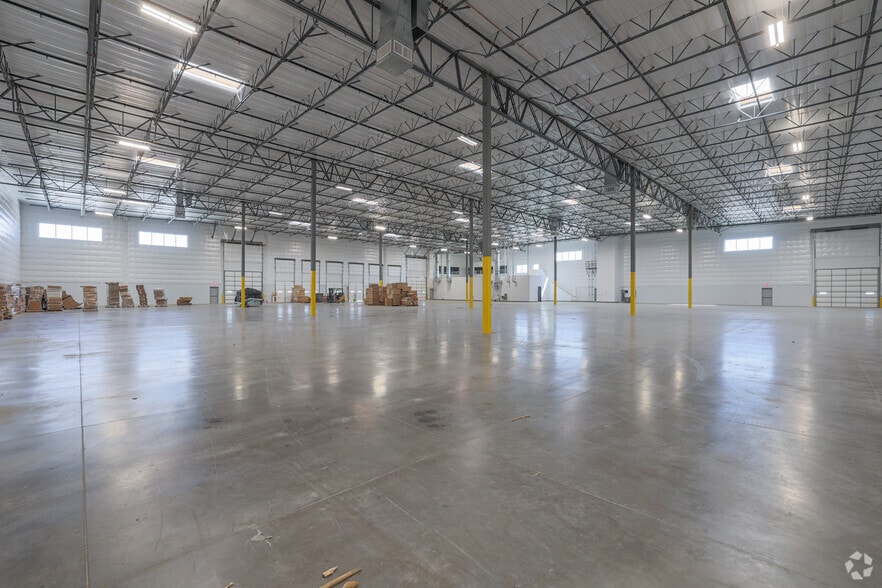 More Photos Of 1466 N Eliseo C. Felix Jr Way, Avondale Warehouse For Sale