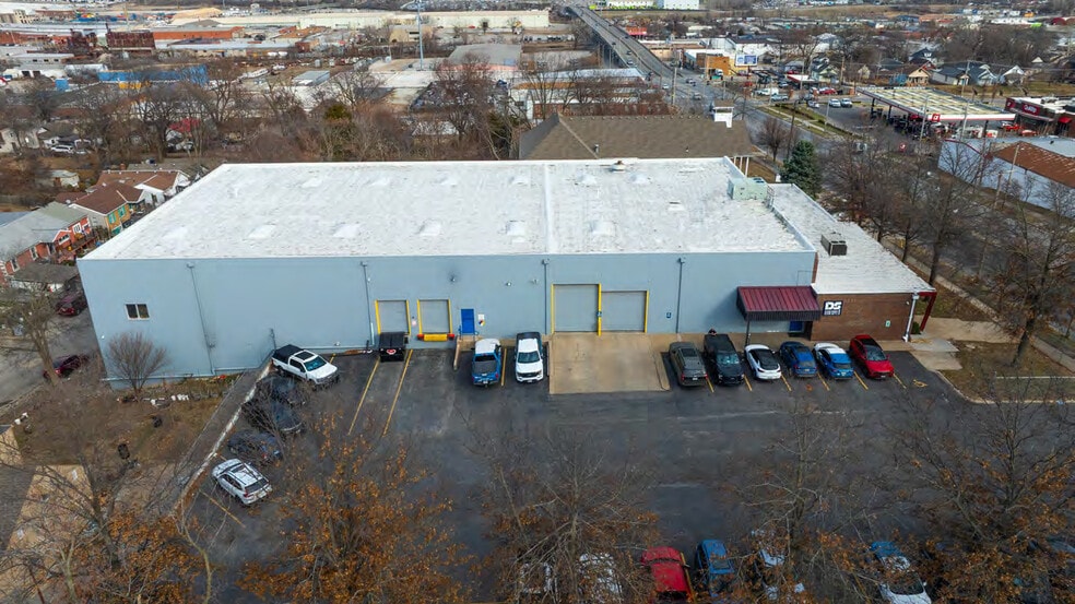 More Photos Of 6800 E Truman Rd, Kansas City Warehouse For Sale