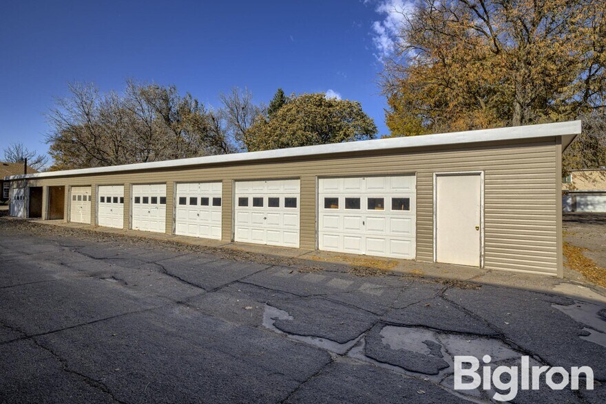 More Photos Of 633 E 10th St, York Apartments For Sale