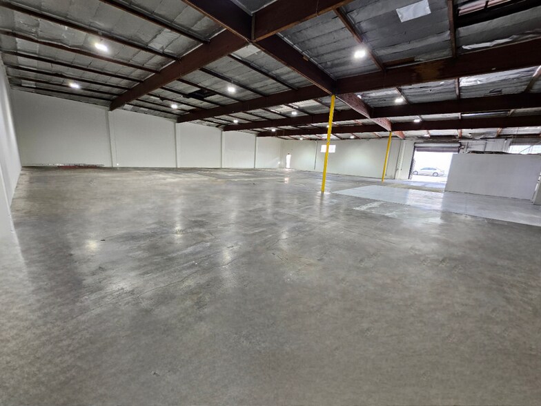 More Photos Of 1753 E 21st St, Los Angeles Warehouse For Lease