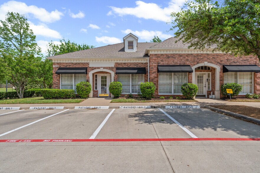 More Photos Of 6221 Colleyville Blvd, Colleyville Medical For Lease