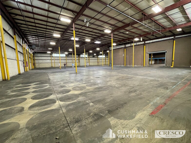 More Photos Of 4670 Allen Rd, Stow Manufacturing For Lease