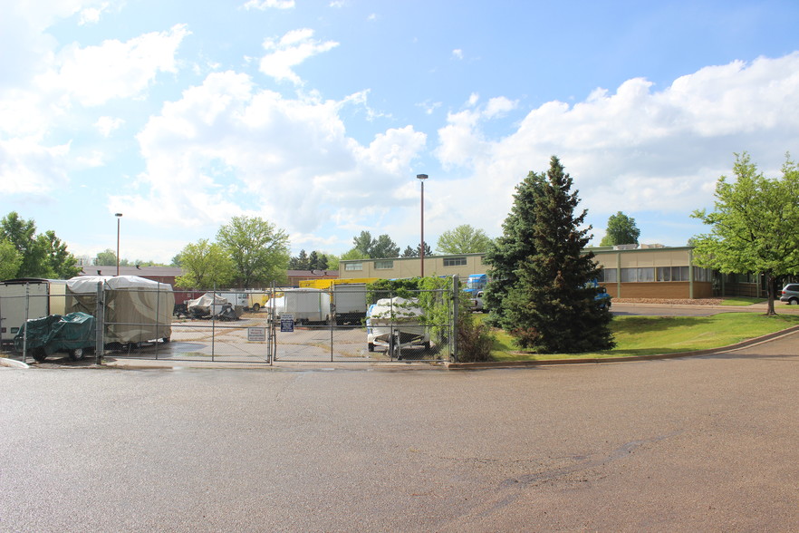 More Photos Of 1729 S Wadsworth Blvd, Lakewood Warehouse For Lease