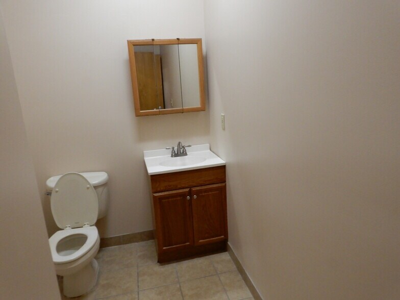 More Photos Of 1424 Ohio Ave, Dunbar Light Distribution For Sale