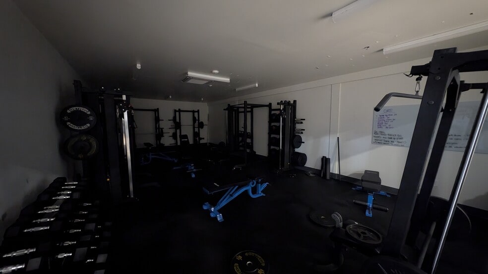 More Photos Of 1640-1658 S State St, Orem Freestanding For Lease