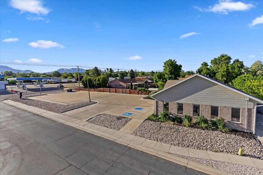 More Photos Of 3775 S 2700 W, West Haven Storefront For Sale