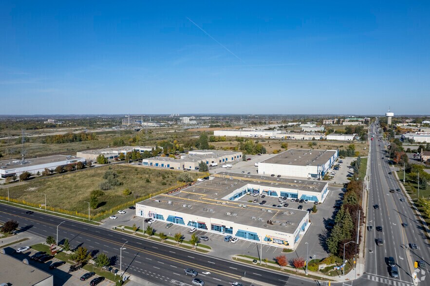 More Photos Of 7725 Birchmount Rd, Markham Light Distribution For Lease