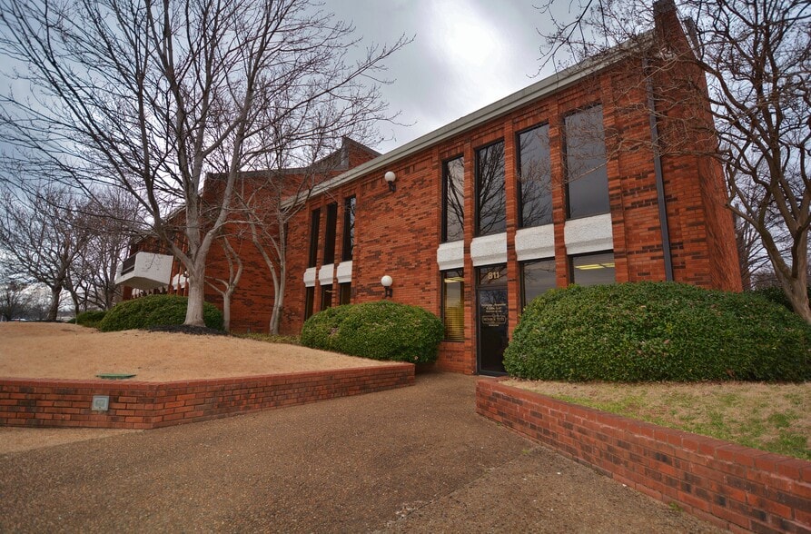 More Photos Of 303 Williams Ave SW, Huntsville Office For Sale