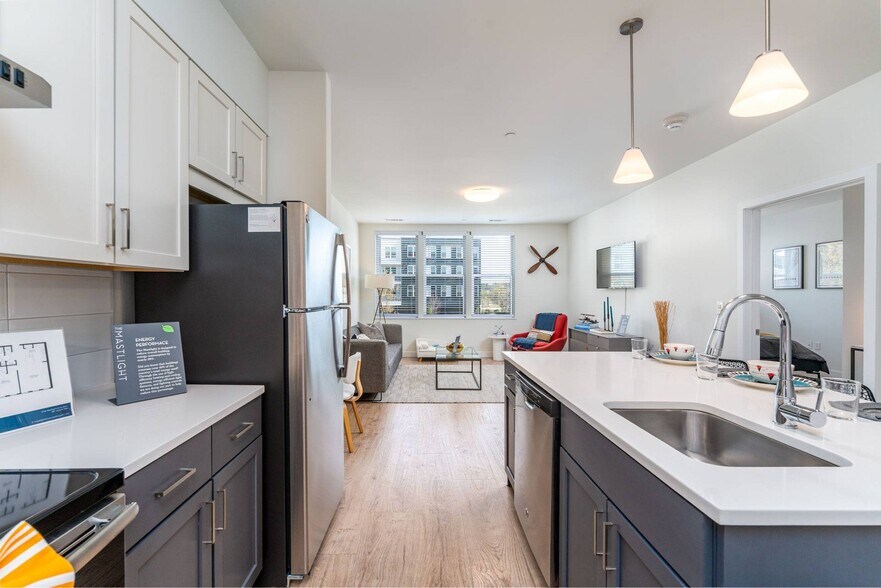 More Photos Of 10 Patriot Pky, South Weymouth Apartments For Lease