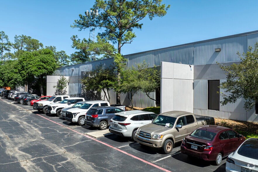 More Photos Of 2407 Timberloch Pl, The Woodlands Light Distribution For Lease