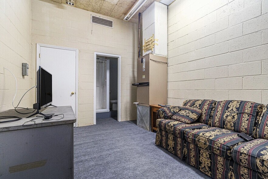 More Photos Of 625 Ocoee St, Copperhill Freestanding For Sale