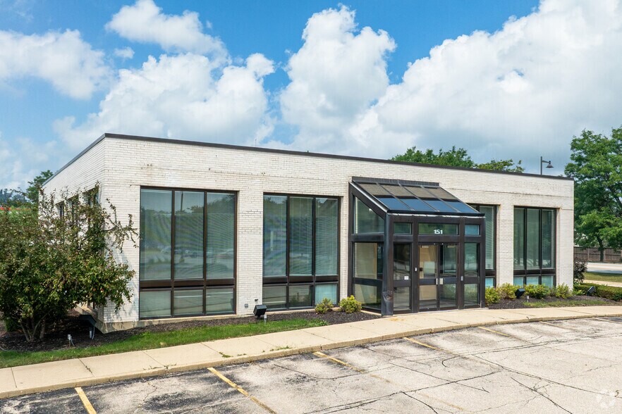 More Photos Of 151 E Irving Park Rd, Streamwood Bank For Sale