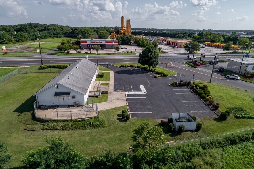 More Photos Of 1555 Route 38, Lumberton Showroom For Sale