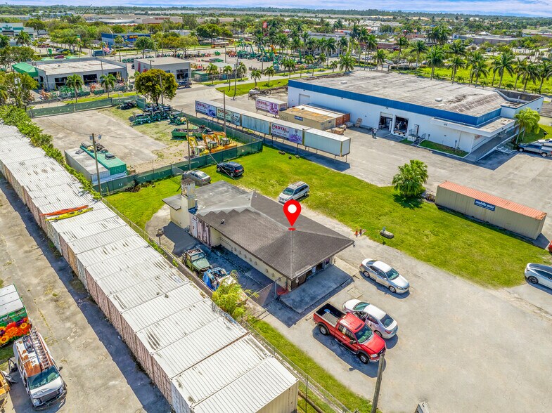 More Photos Of 1461 N Krome Ave, Florida City Freestanding For Sale