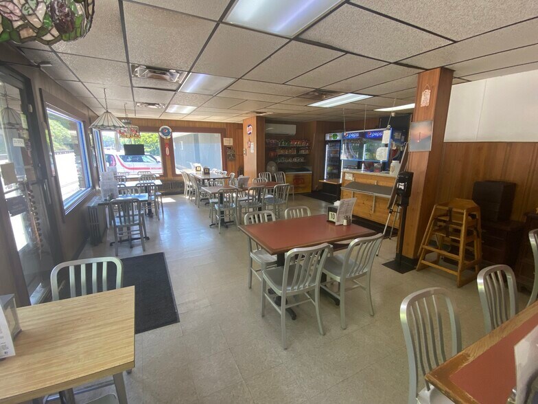 More Photos Of 122 E Poplar St, Nanticoke Restaurant For Sale