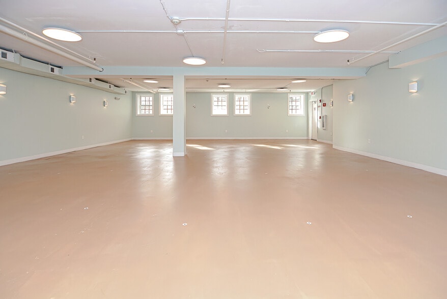 More Photos Of 24-28 High St, Medford Apartments For Lease