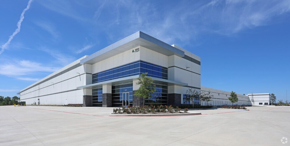 More Photos Of 9200 Derrington Drive, Houston Warehouse For Lease