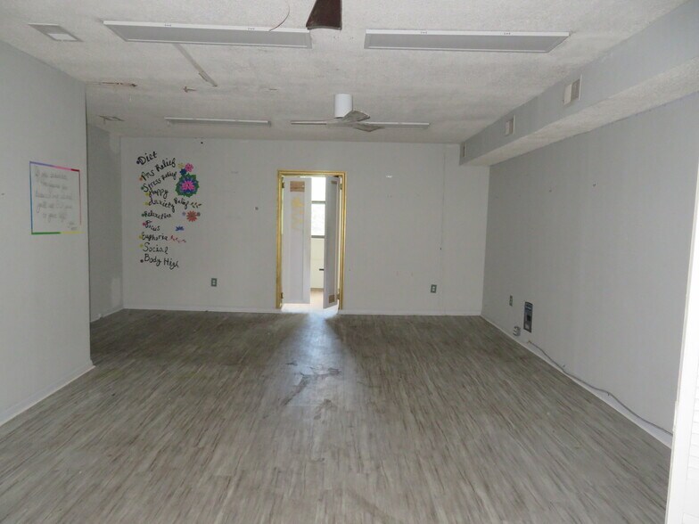More Photos Of 3322-3324 Georgia Ave NW, Washington Storefront For Sale