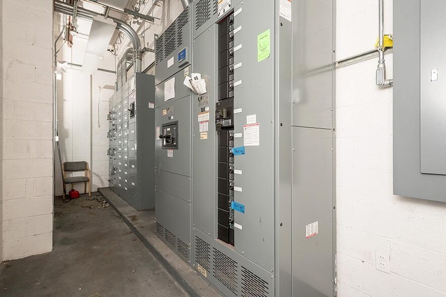 More Photos Of Sojourner Douglass College, Baltimore Schools For Sale