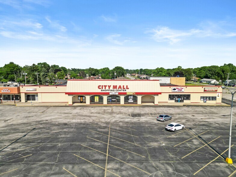More Photos Of 5340-5364 Broadway, Merrillville Storefront For Sale