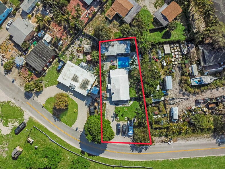 Primary Photo Of 3570 N Old Dixie Hwy, Delray Beach Apartments For Sale