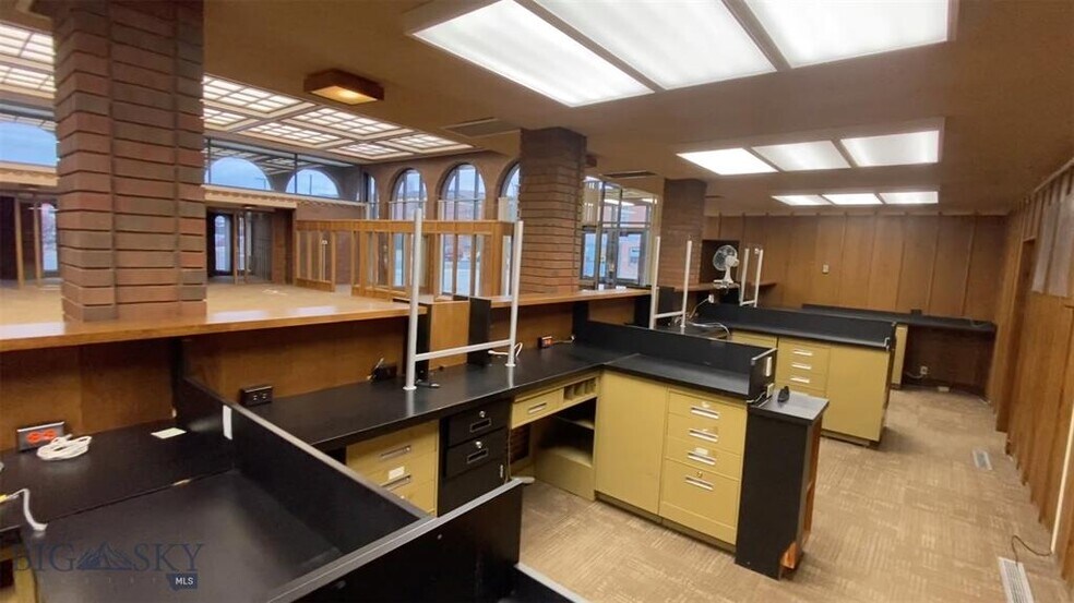 More Photos Of 120 W Park Ave, Anaconda Storefront Retail Office For Sale