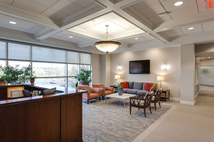 More Photos Of 3980 Premier Dr, High Point Coworking Space