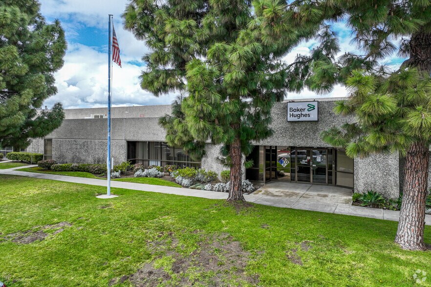More Photos Of 5421 Argosy Ave, Huntington Beach Manufacturing For Sale