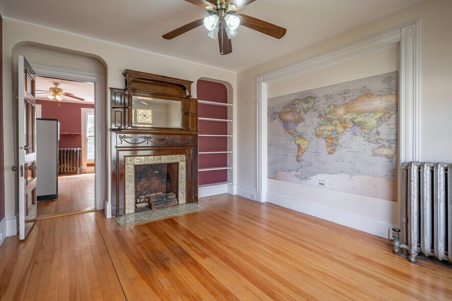 More Photos Of 121 Bay St, Manchester Loft Creative Space For Sale
