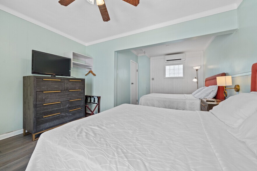 More Photos Of 741 Park Ave, Hot Springs Hotel For Sale