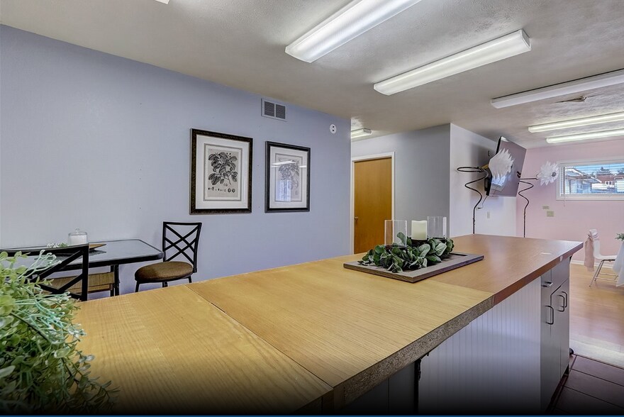 More Photos Of 111 Depot St, Johnson Creek General Retail For Lease