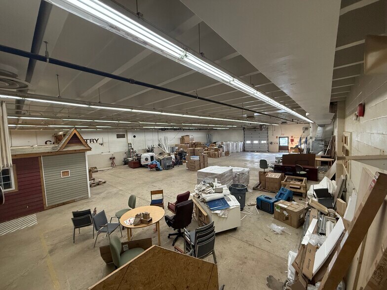 More Photos Of 2960 W Enon Rd, Xenia Flex For Lease