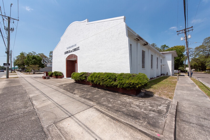 More Photos Of 4608 N Nebraska Ave, Tampa Religious Facility For Sale