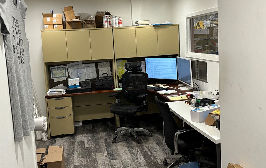 More Photos Of 1433 Erin St, Winnipeg Warehouse For Lease
