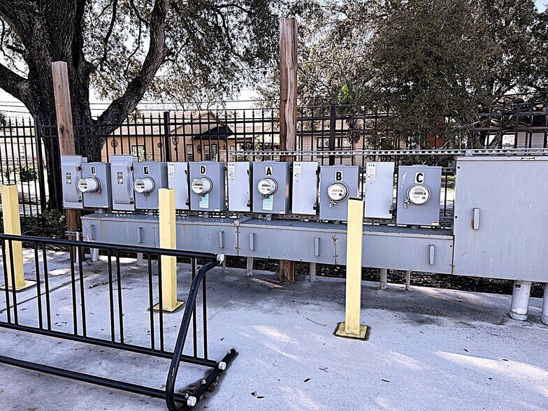 More Photos Of 12017 Carlsbad St, Houston Unknown For Lease