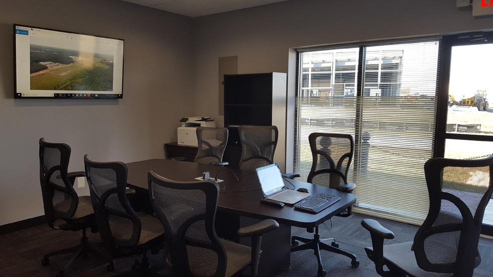 More Photos Of 44191 Airport Rd, California Office For Lease