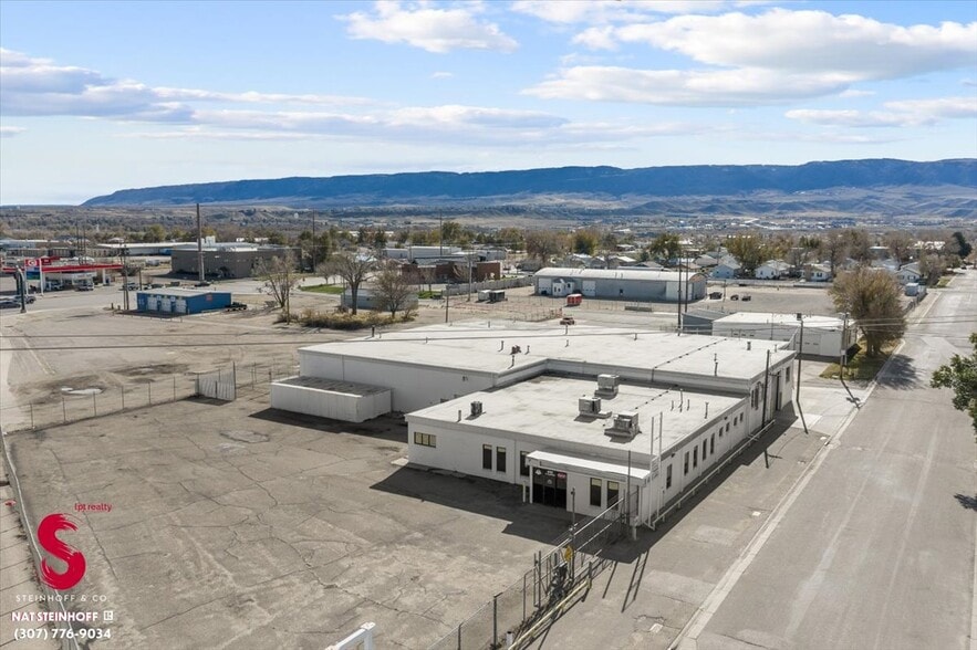 Primary Photo Of 4113 W Yellowstone Hwy, Casper Flex For Sale