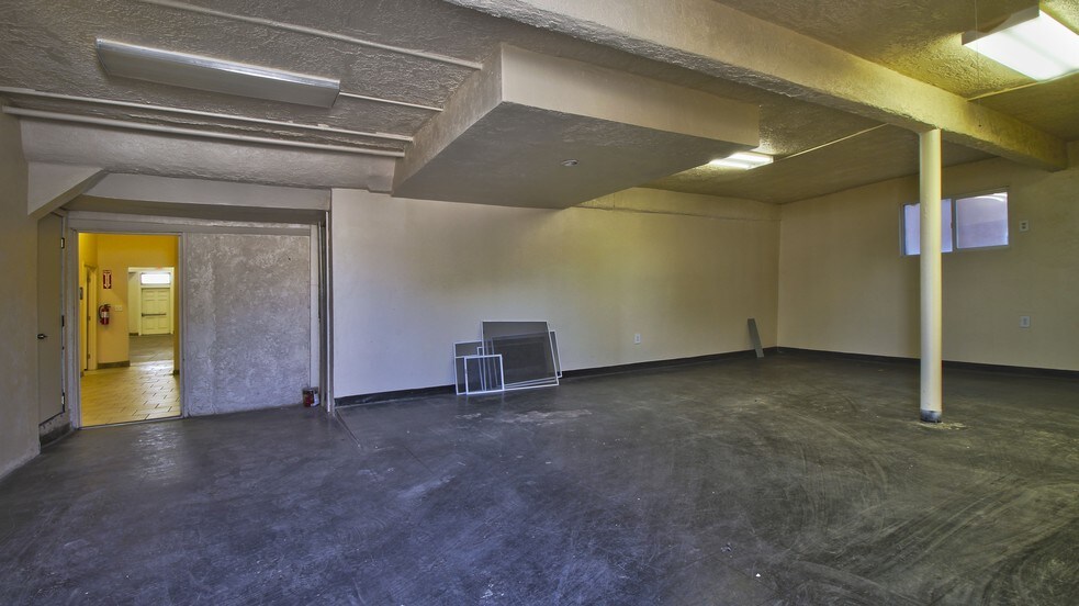 More Photos Of 530 Union Ave, Bakersfield Storefront Retail Office For Sale