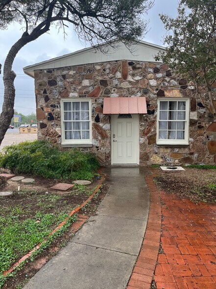 More Photos Of , Big Spring Unknown For Sale