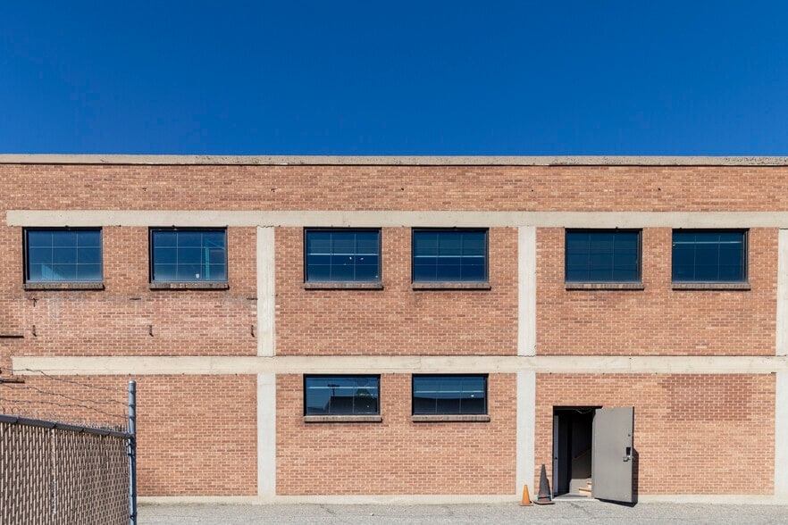 More Photos Of 2424 Wall Ave, Ogden Storefront For Sale