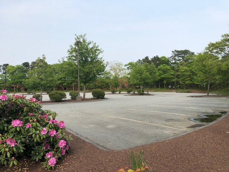 More Photos Of 700 Attucks Ln, Hyannis Medical For Sale