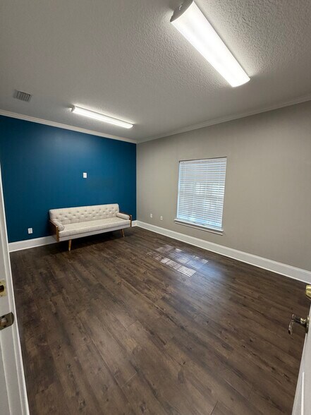 More Photos Of 9310 Old Kings Rd S, Jacksonville Office For Lease