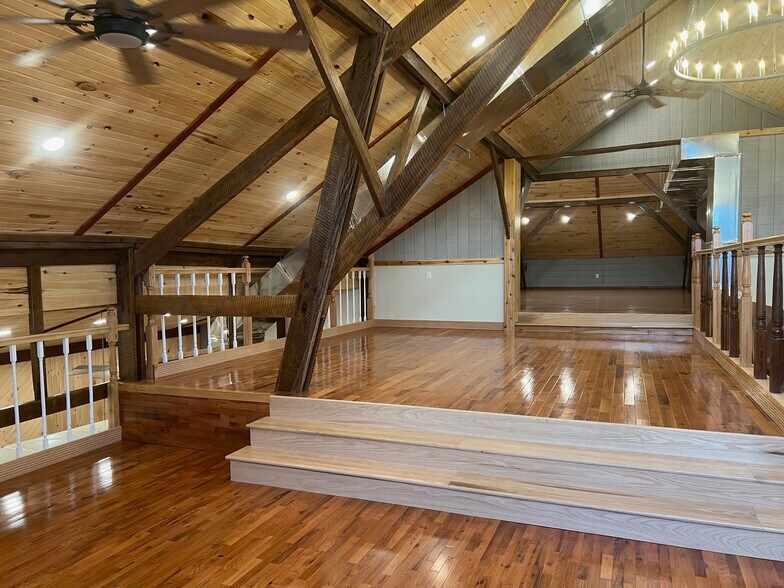 More Photos Of 5984 W South Range Rd, Salem Service For Sale