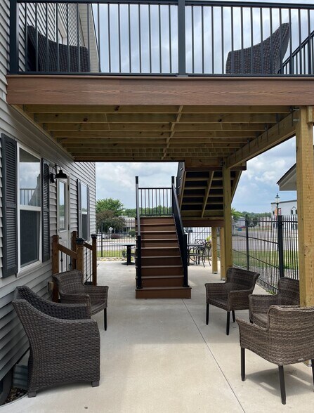 More Photos Of 103 S Jefferson St, Raymore Medical For Sale