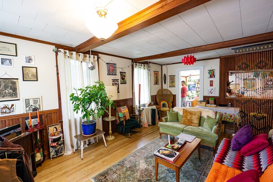 More Photos Of 5732 NY-86, Wilmington Apartments For Sale