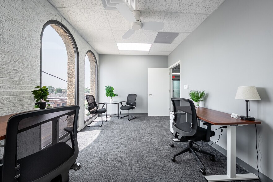More Photos Of 4550 W 103rd St, Oak Lawn Coworking Space
